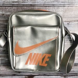 NIKE Vintage Retro Vinyl Crossbody Messenger Bag